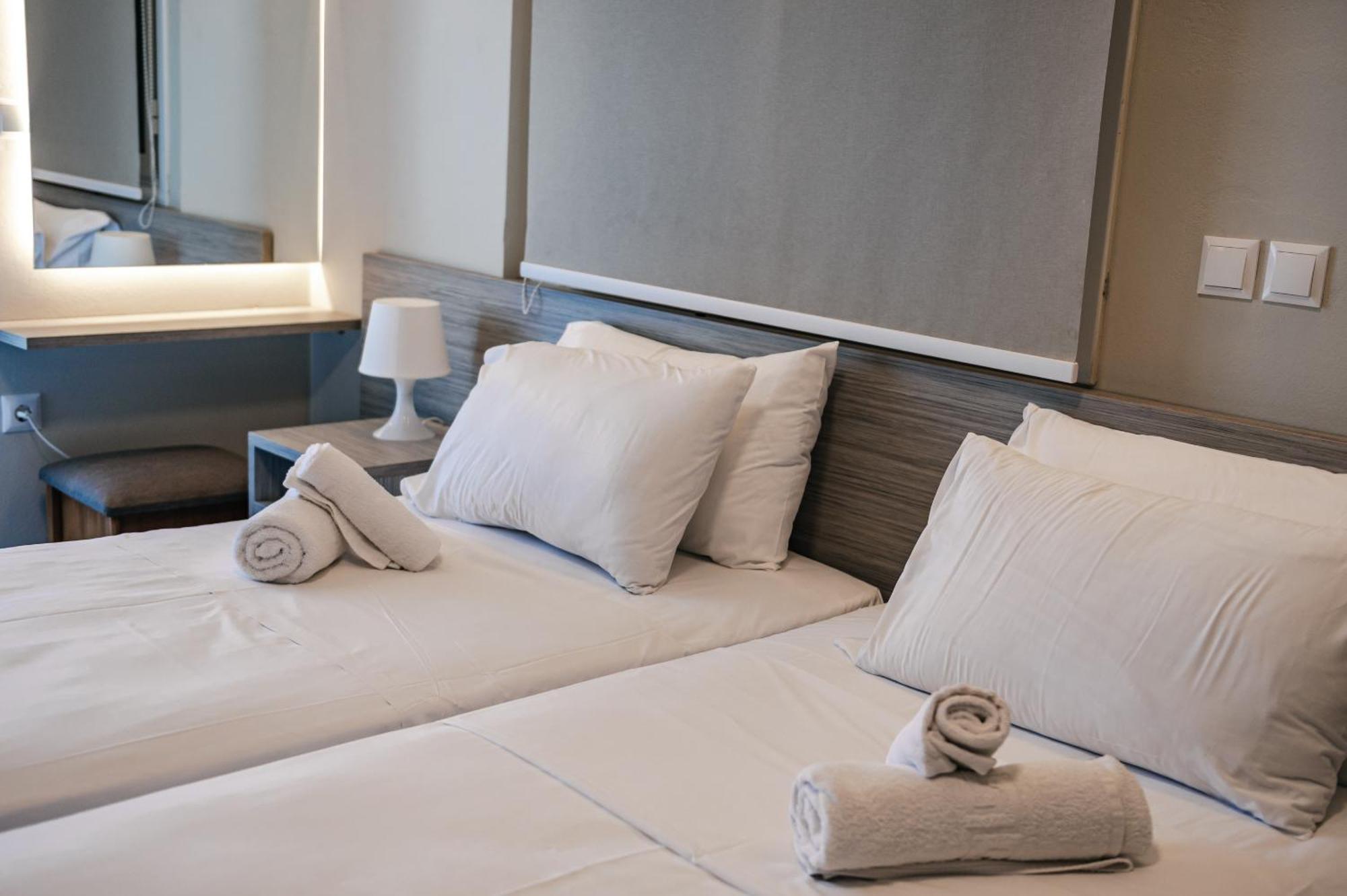 Mesogeios Hotel Marathopoli Bagian luar foto