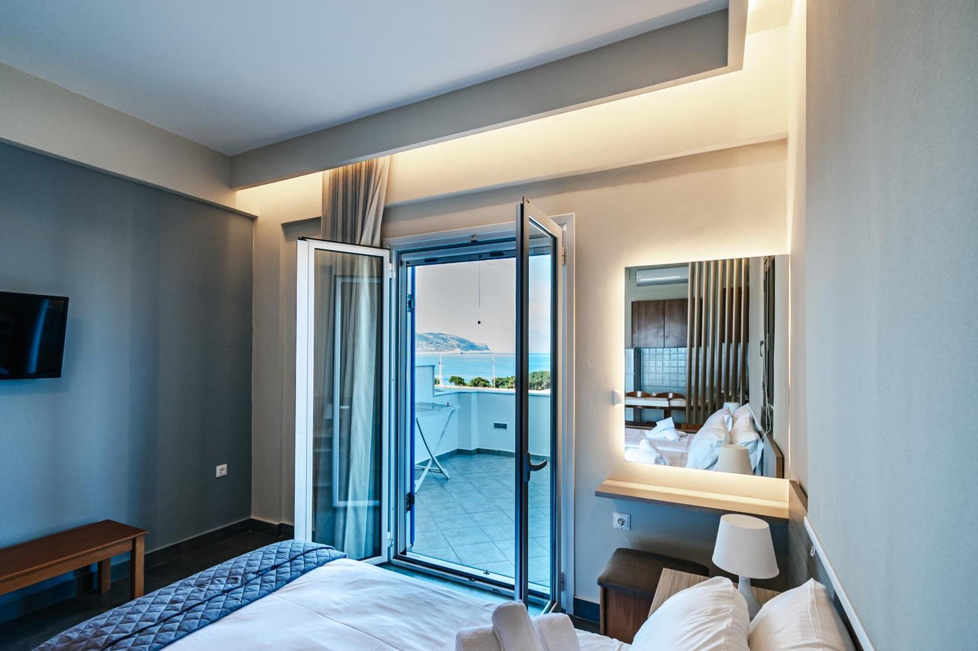 Mesogeios Hotel Marathopoli Bagian luar foto