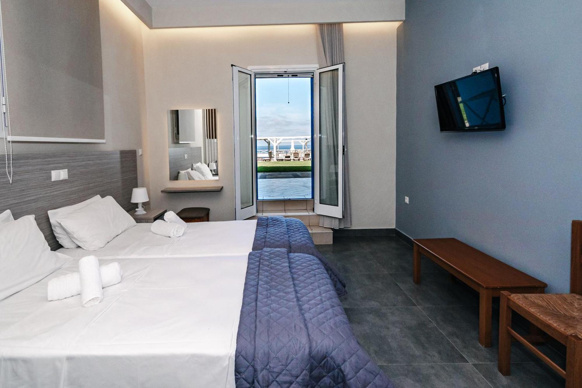 Mesogeios Hotel Marathopoli Bagian luar foto