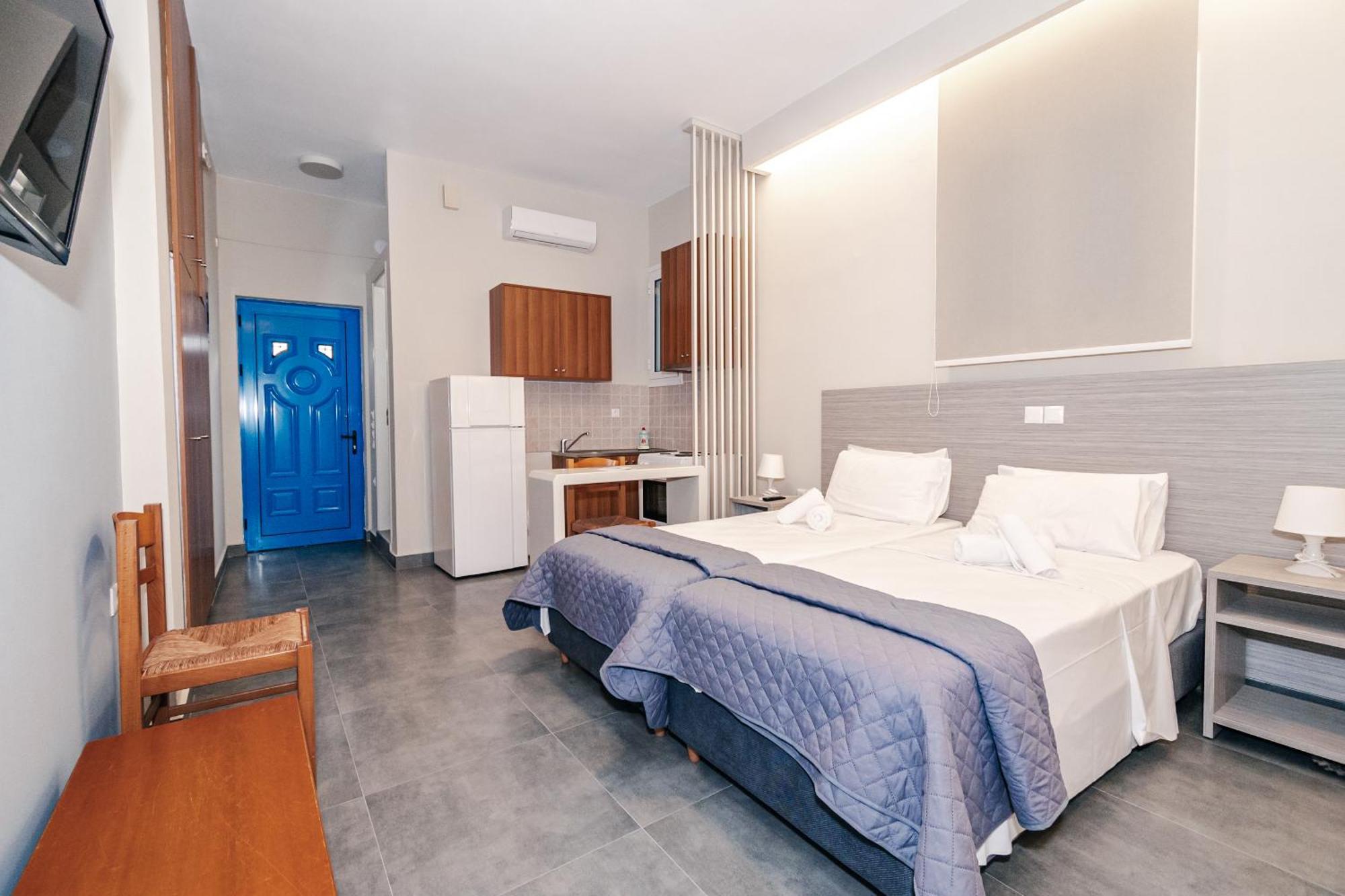 Mesogeios Hotel Marathopoli Bagian luar foto